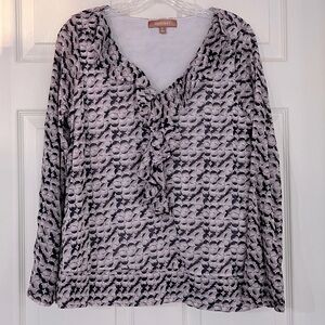 🌸 Ellen Tracy Chiffon Geo Print Blouse with Ruffle Front Detail, Tan, Size L